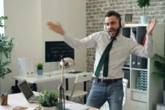 Účinné nástroje pro malé firmy pro správu projektů a CRM