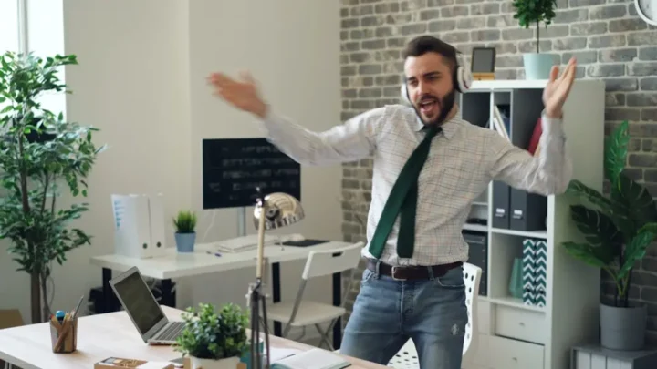 Účinné nástroje pro malé firmy pro správu projektů a CRM