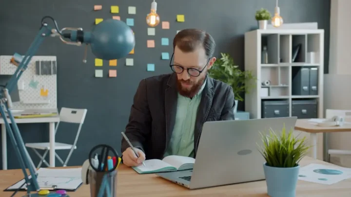Srovnání Caflou vs ClickUp pro projektové řízení
