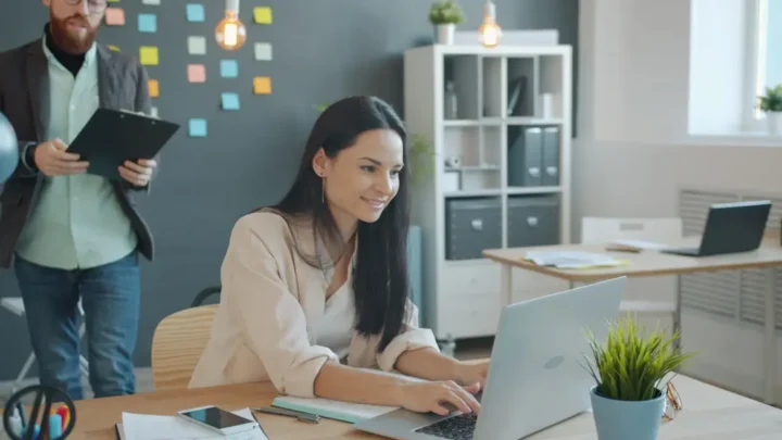 Srovnání CRM systémů pro efektivní řízení firmy