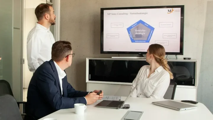 Caflou jako alternativa k ClickUp pro efektivní řízení projektů